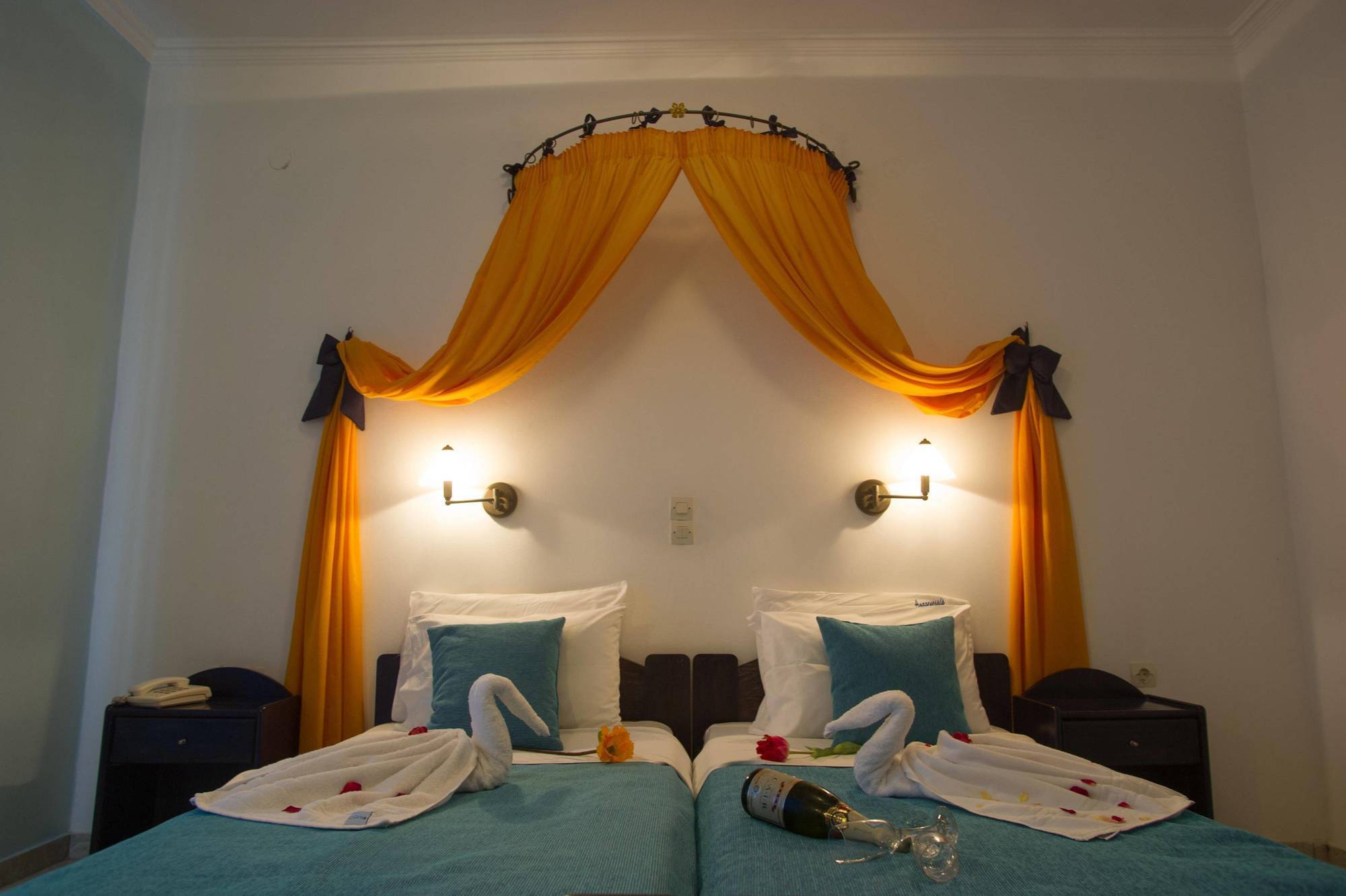 Anagenessis Village Hotel Каламакі Екстер'єр фото